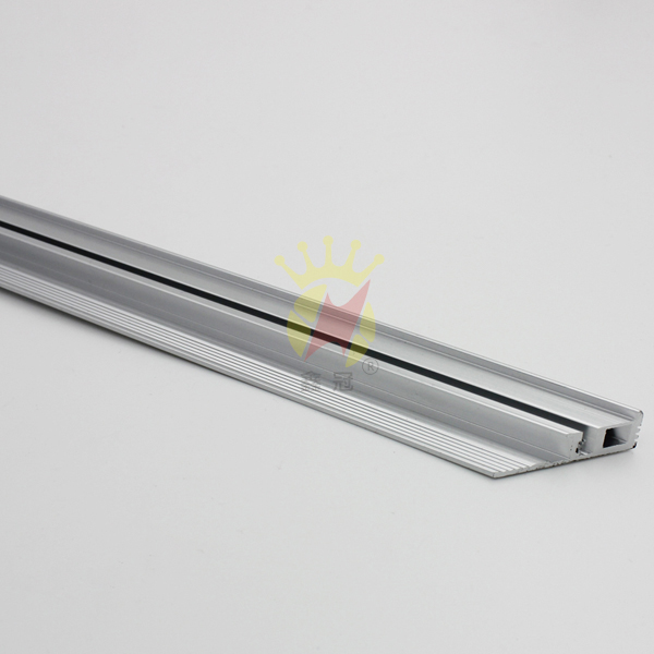 �R���X�Ͳľֲ��D